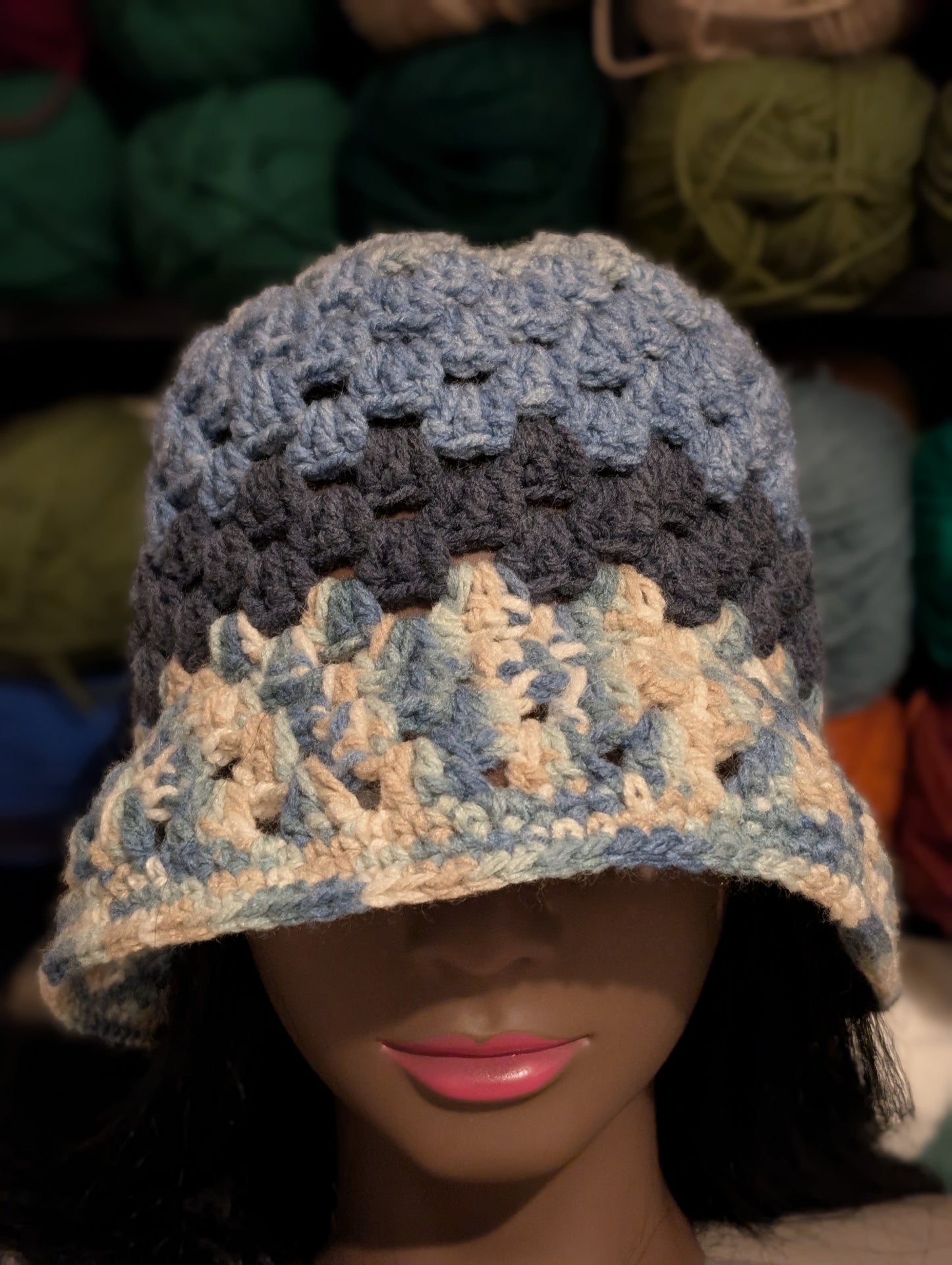 Five assorted boho stylish summer Hat and Barret's