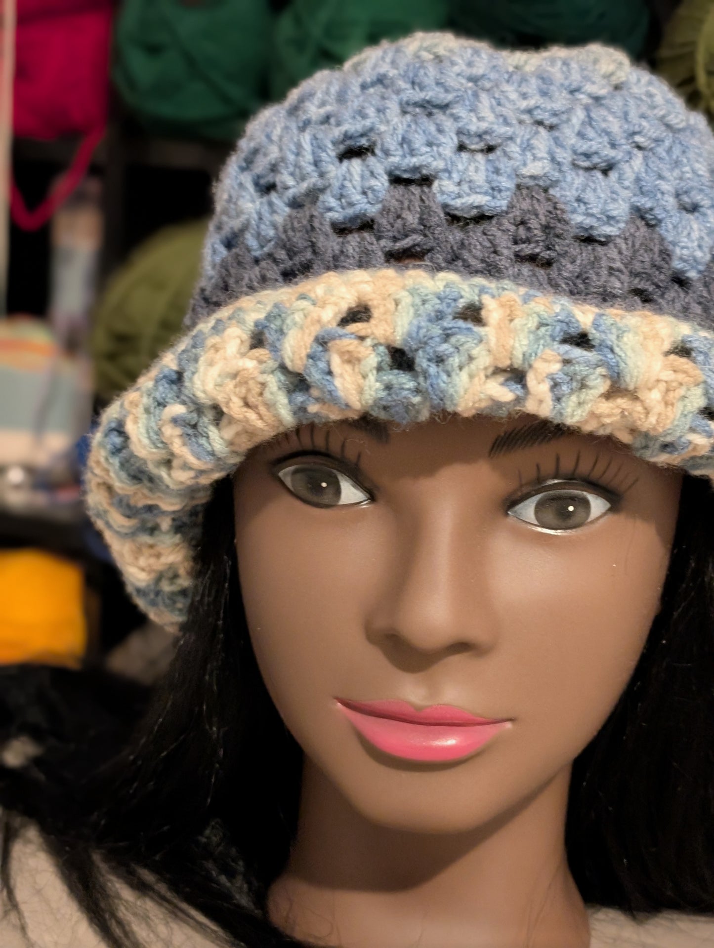 Five assorted boho stylish summer Hat and Barret's