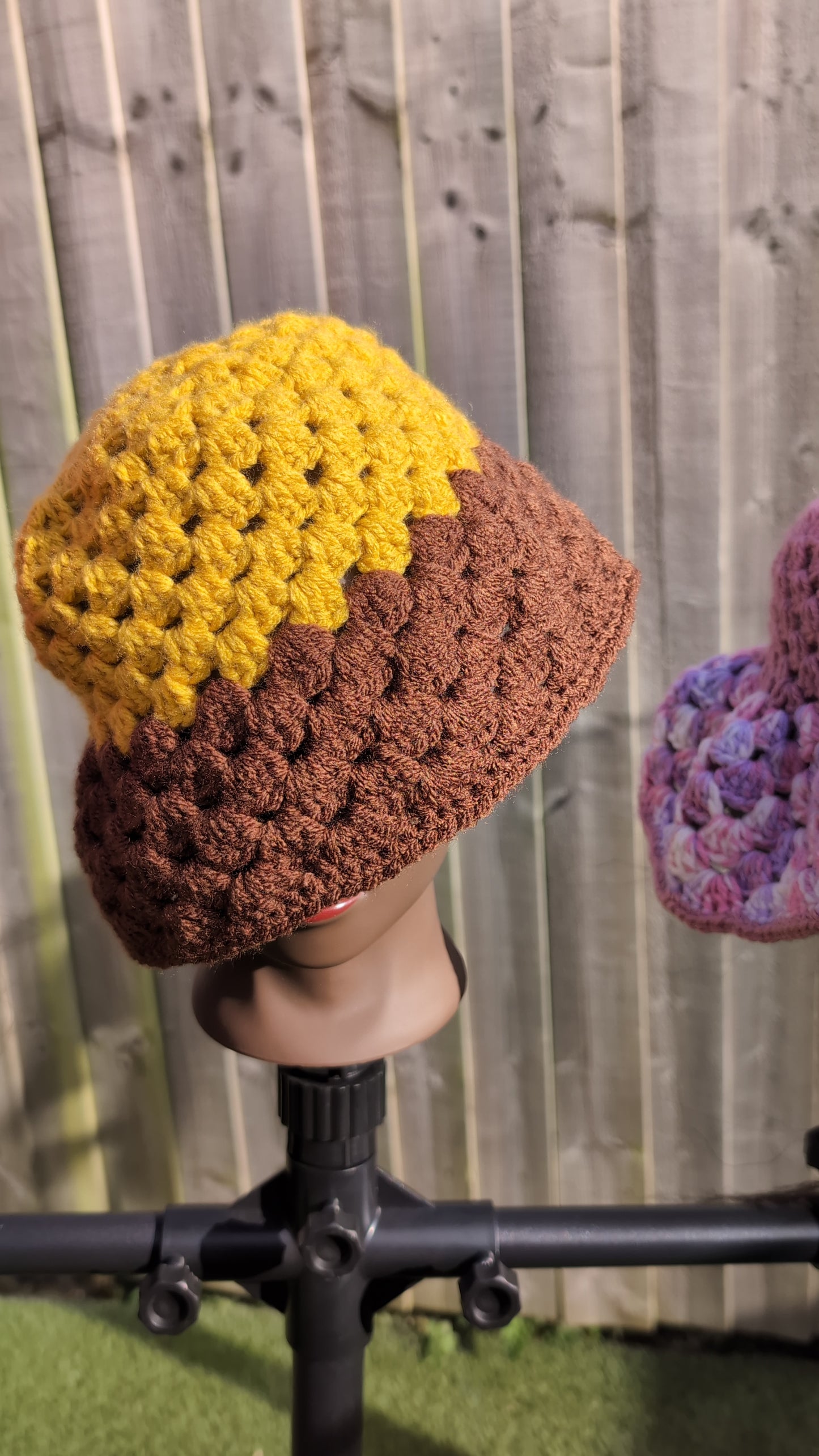 Five assorted boho stylish summer Hat and Barret's